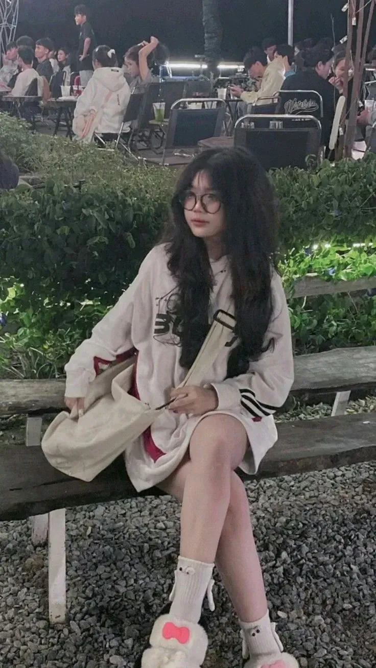 Avatar hình con gái mang lại cảm giác nhẹ nhàng, đáng yêu.