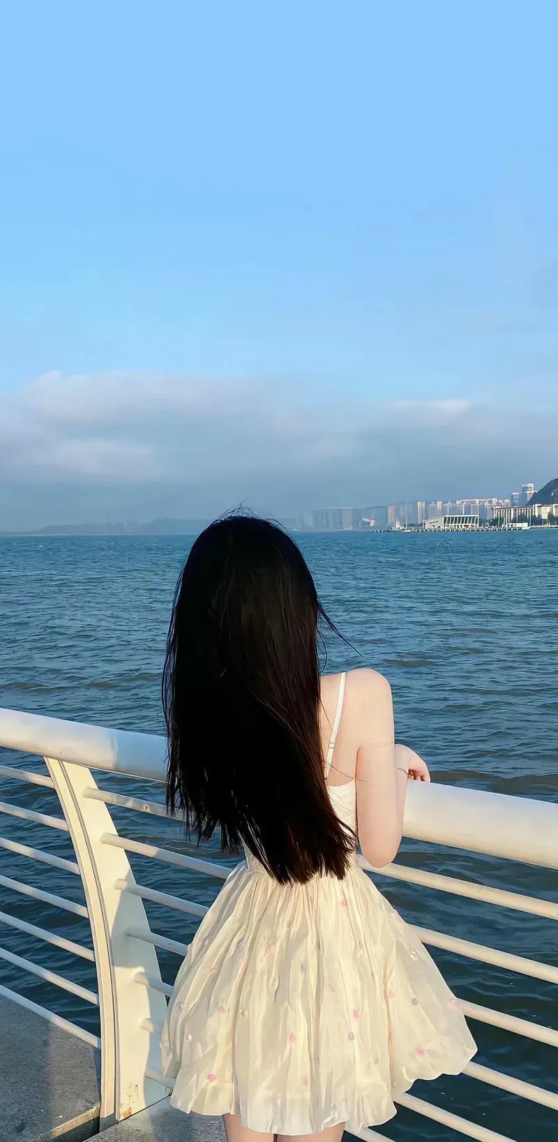 Chọn avatar ảnh gái k10 từ thế hệ 2k10, thể hiện phong cách và vẻ đẹp thời thượng