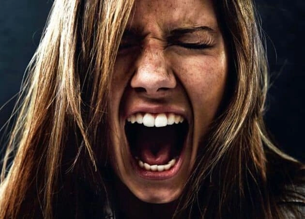 Meme tức giận troll bạn cực hài, khiến ai cũng bật cười.