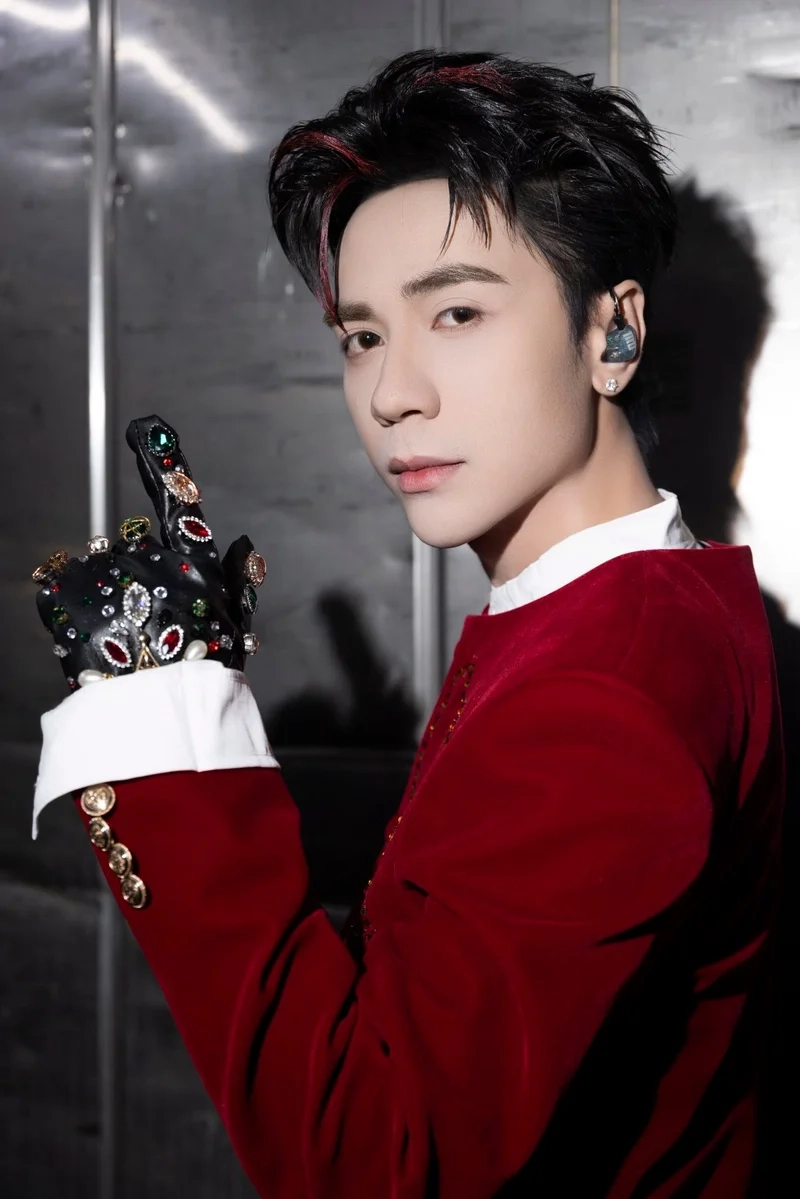 Ngắm vẻ điển trai qua ảnh quang hùng masterd đẹp trai chất lượng