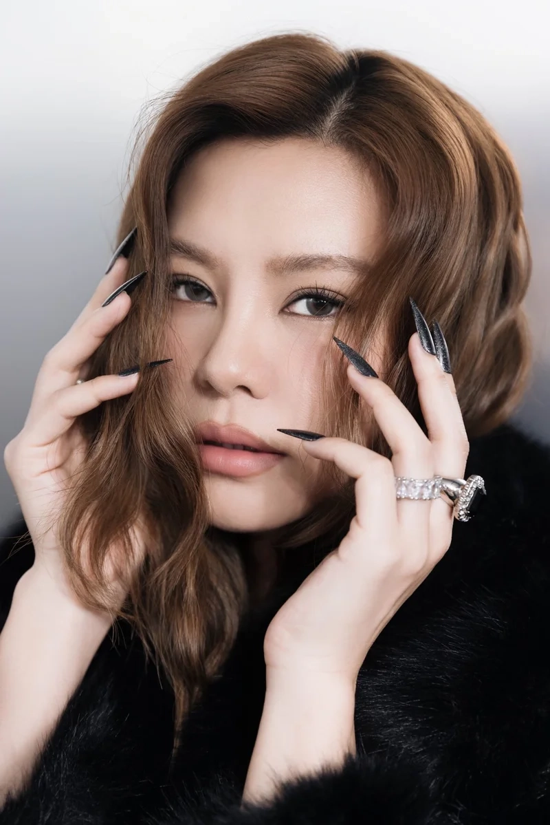 Lắng nghe câu chuyện trong bài hát Bùi Lan Hương Ngày chưa giông bão