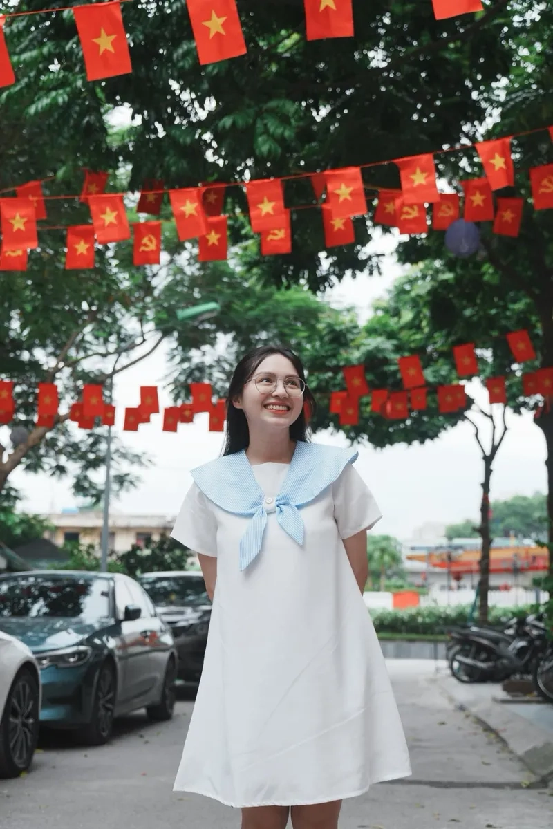 Bật mí Đặng Thu Hà cao bao nhiêu làm bạn bất ngờ