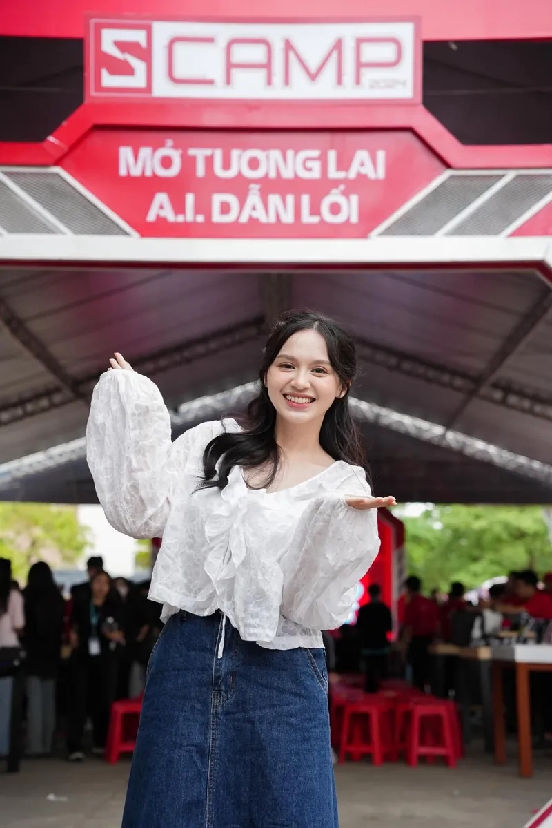 Bạn có biết Đặng Thu Hà Schannel là ai không