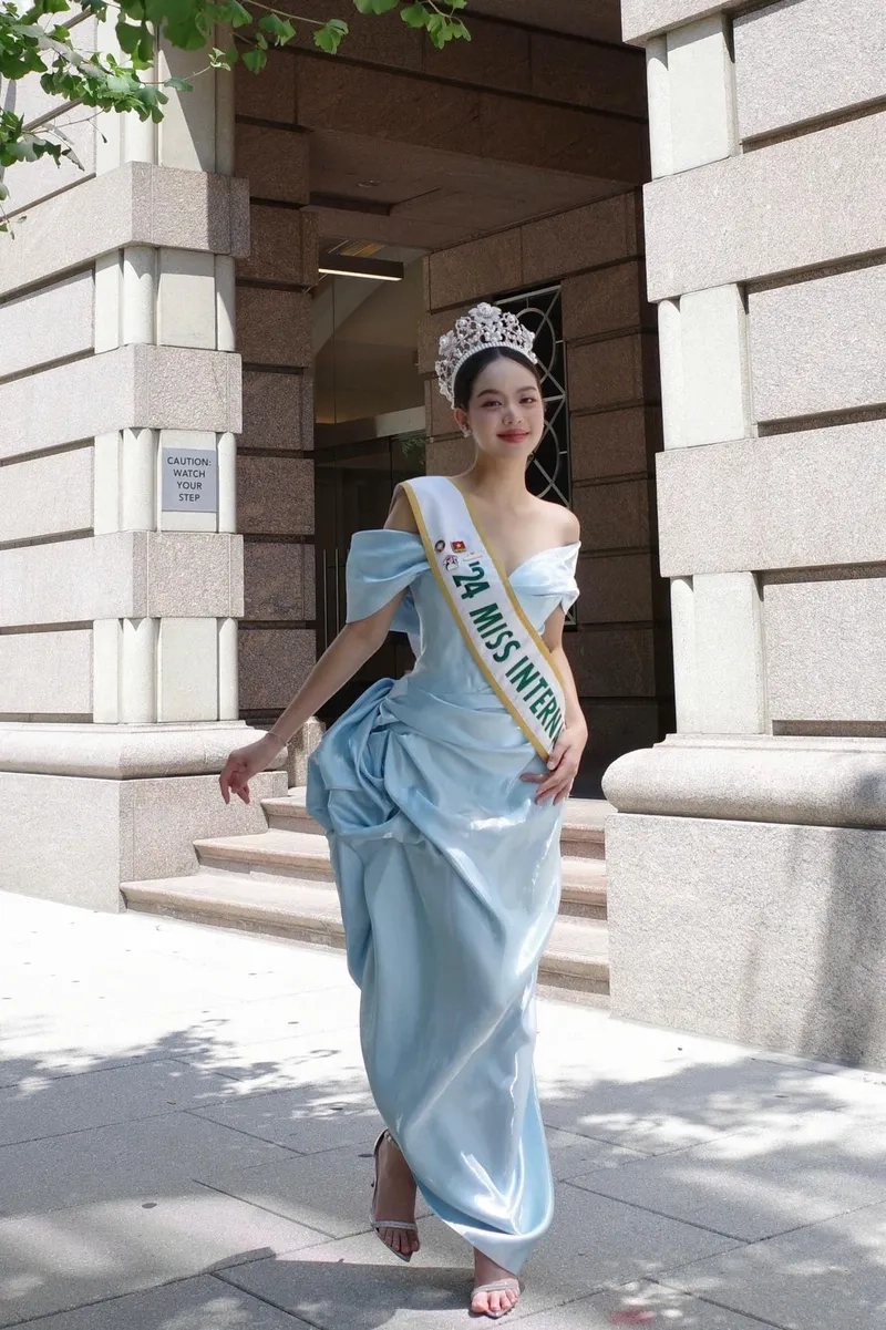 Hoa hậu Huỳnh Thị Thanh Thủy làm rạng danh sắc đẹp Việt Nam