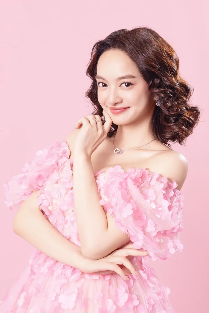 Lối trang điểm của Kaity Nguyễn makeup có gì đặc biệt