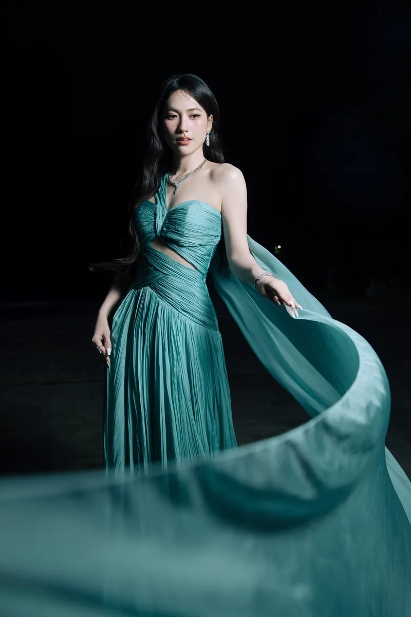 Tiểu sử Phương Anh Đào