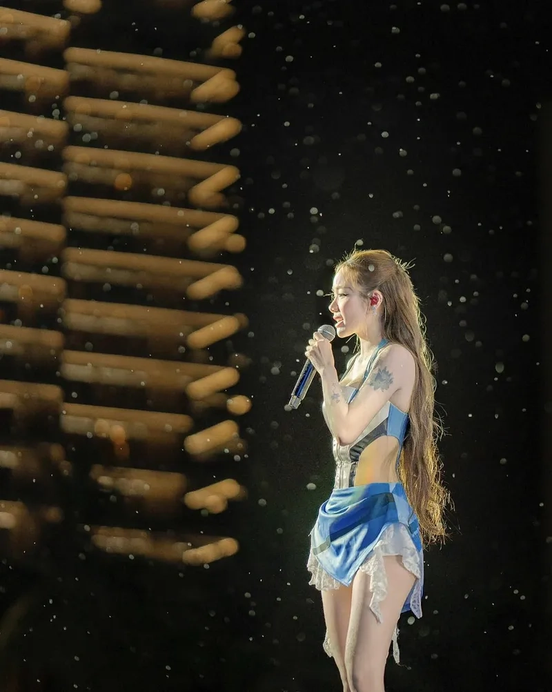 Đắm chìm trong nhạc trẻ với Phương Ly Anh Là Ngoại Lệ Của Em