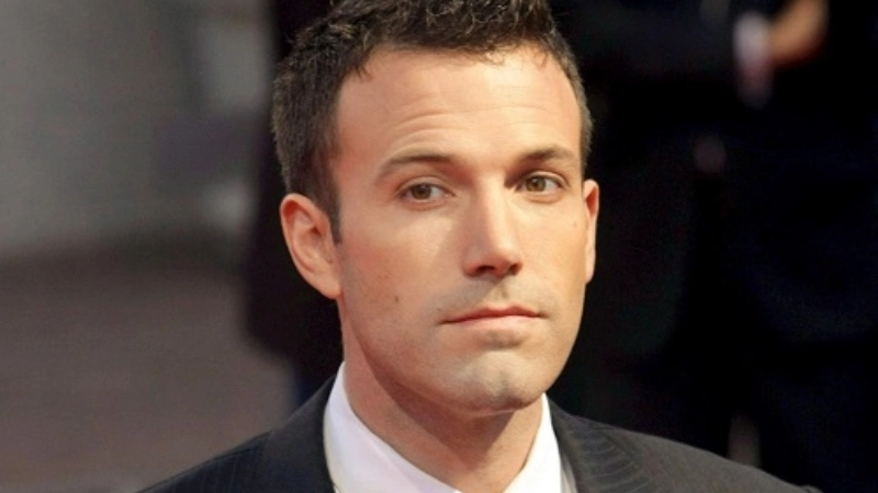 Cằm chẻ hợp với tuổi nào và phong thủy liên quan