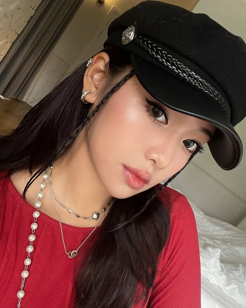 Tiểu sử Yeolan 