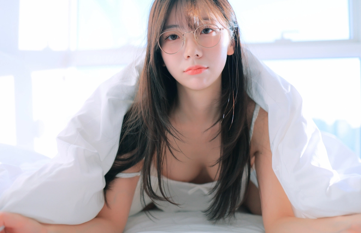 Hentai gái xinh vú bự nóng bỏng quyến rũ hentai bự hot