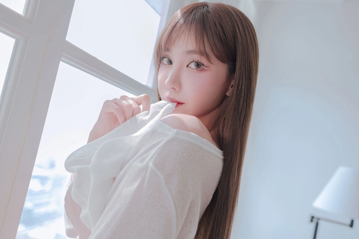 Gái xinh show vú thủ dâm quyến rũ nóng bỏng thủ dâm sexy