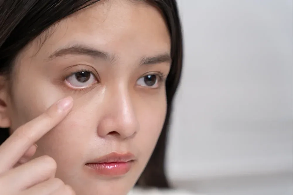 Mắt giật bên trái có điềm gì thường được lý giải theo tâm linh.